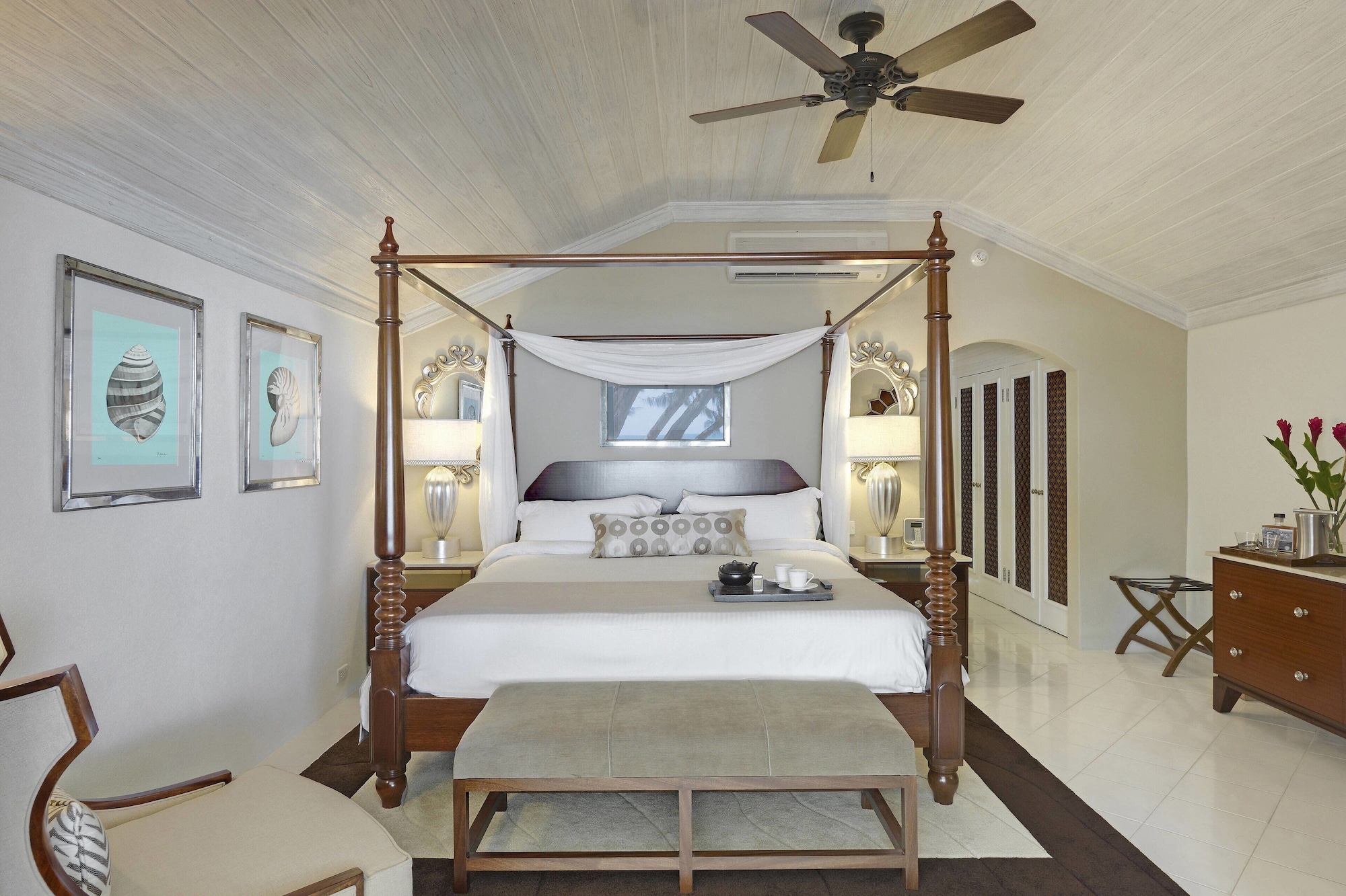 Luxury, King Bed, Pool Side