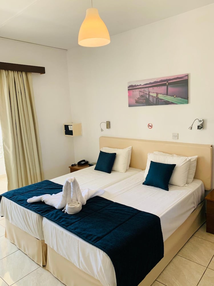 Kefalonitis Hotel Apartments 7/45