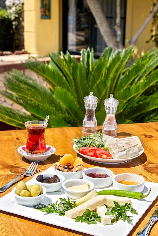 Fi Light Solto Boutique Beach Hotel 18/41