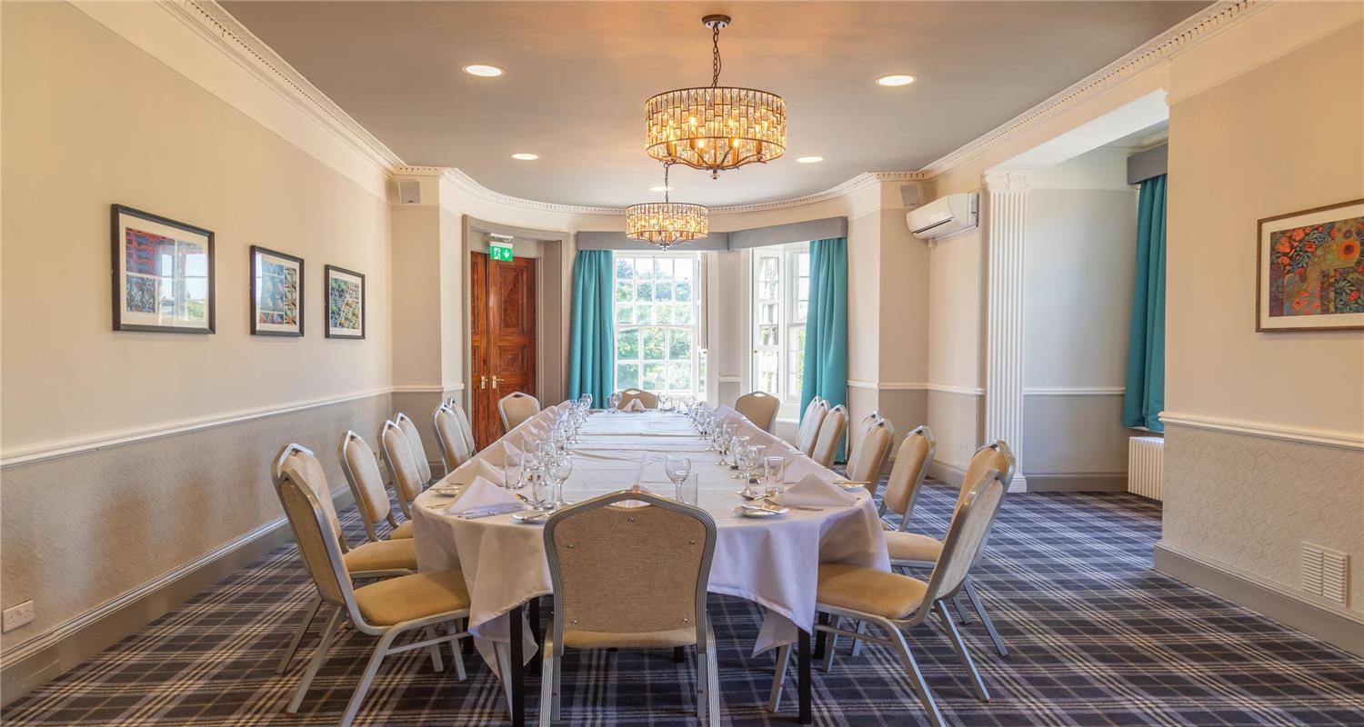 Best Western Chilworth Manor Hotel 35/53