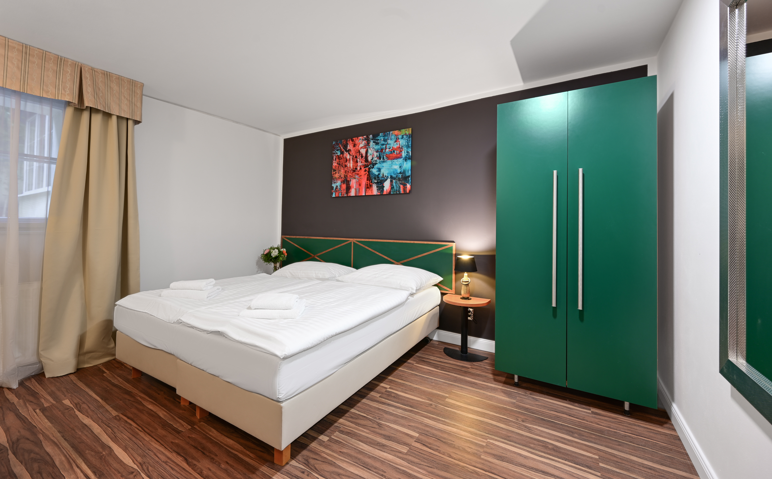 Basement, Double Bed