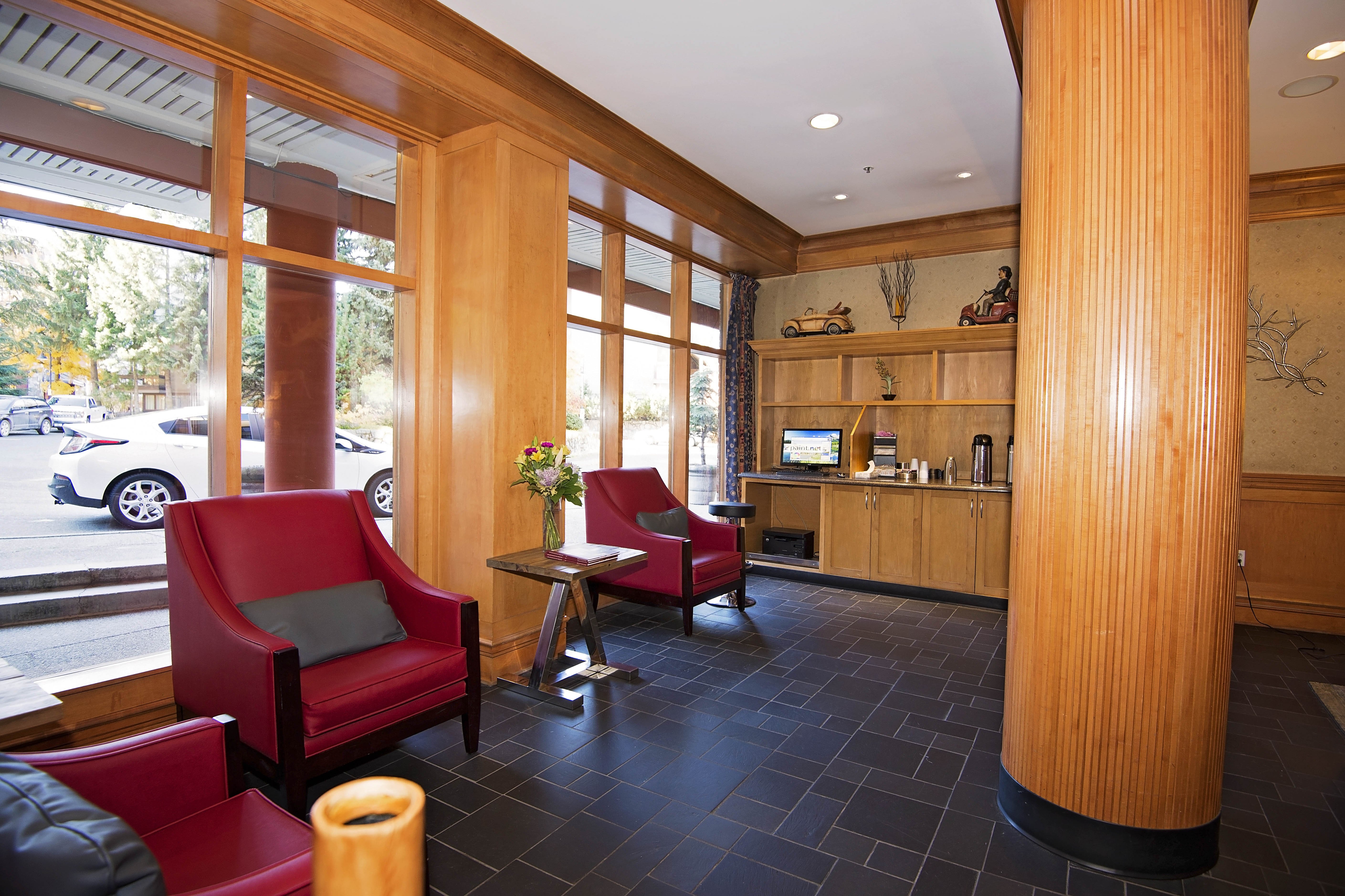 Whistler Village Inn Suites 45/73