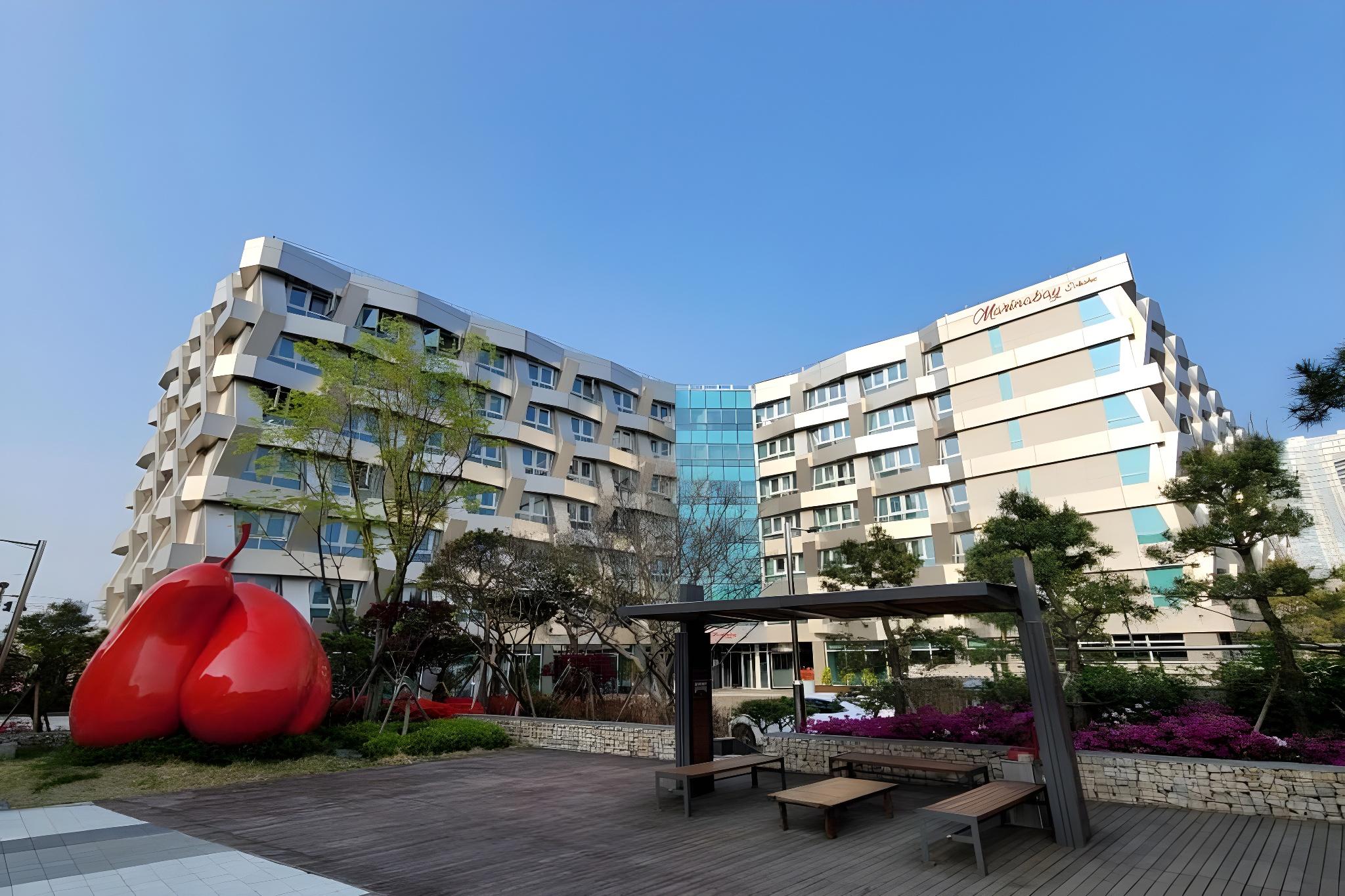 Chungchoho Best Hotel 36/42