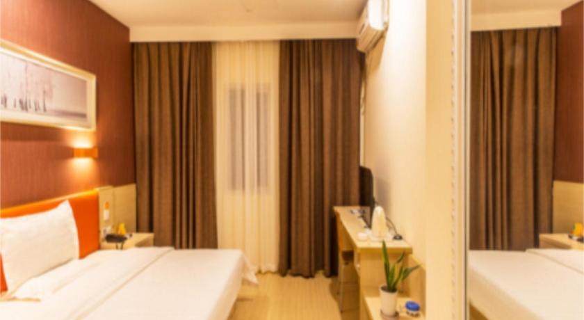 7 Days Inn (Suzhou Amusement Land Xinqu Commercial Street) 40/53