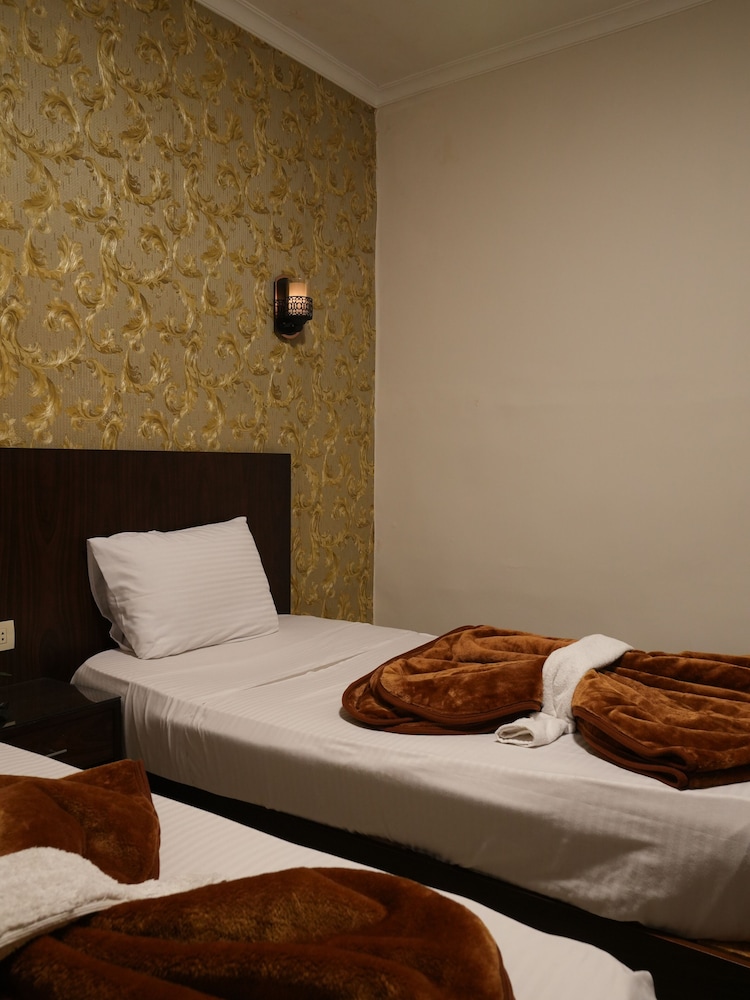 Montana Hotel 16/55