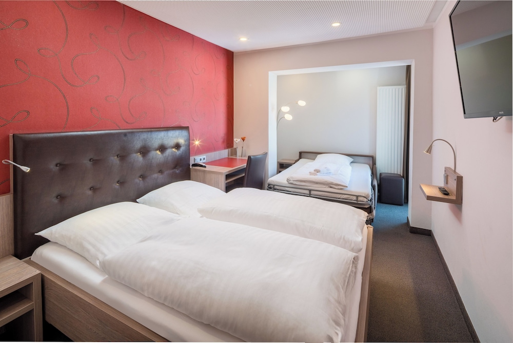 Hotel Rennschuh 7/49