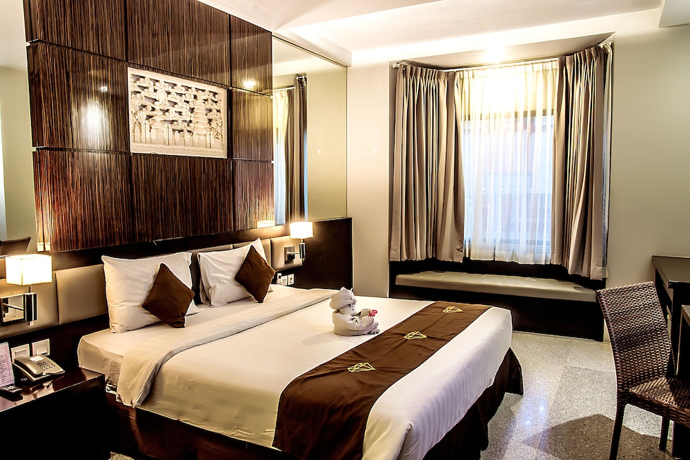 Famous Hotel Kuta (ex Permata Kuta Hotel by Prasanthi) 30/71