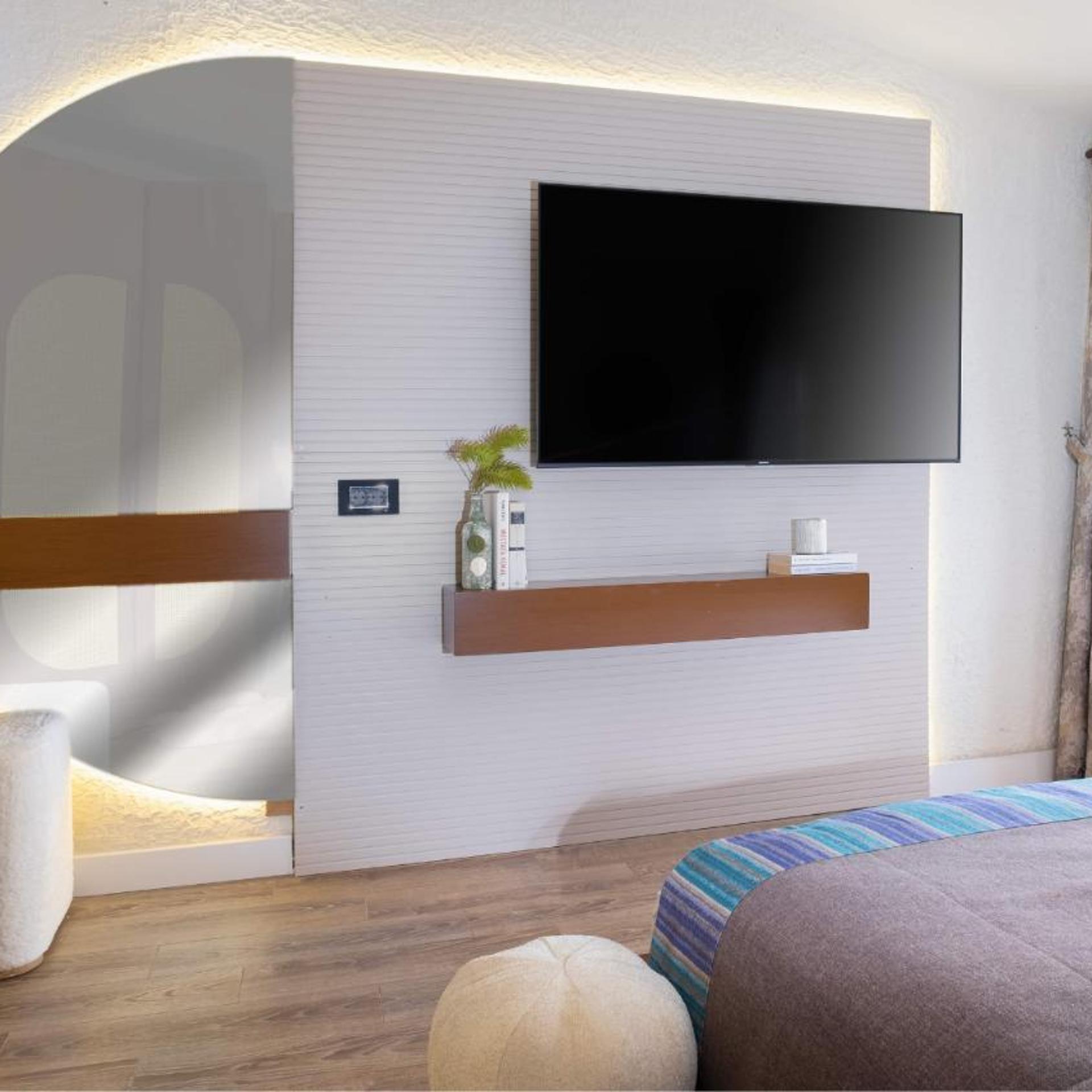 Qinn Hotels 6/50