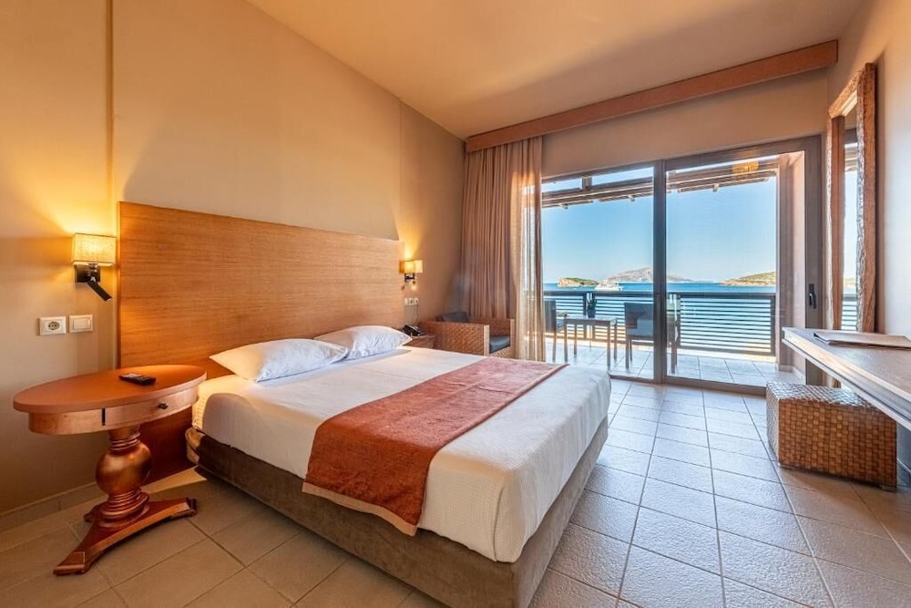Aegeon Beach Hotel 16/50