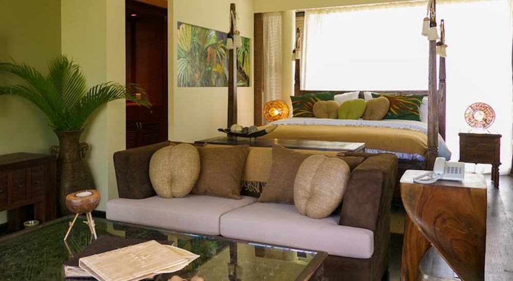 Dhevatara Beach Hotel And Spa 23/36