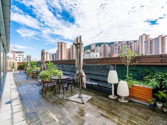 Qinchuan Hotel 50/55