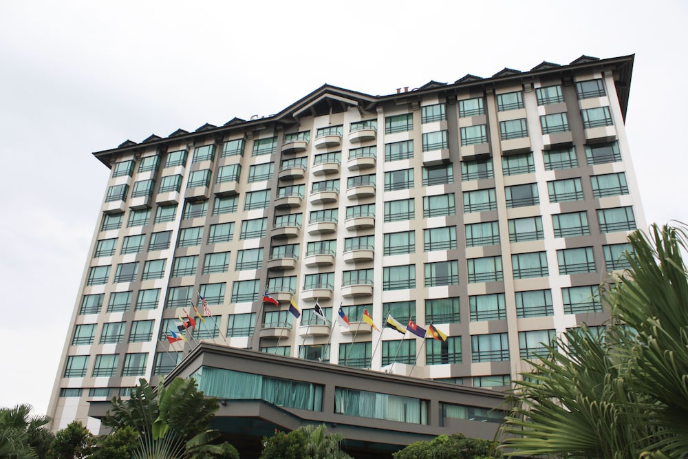 Sabah Oriental Hotel 4/69