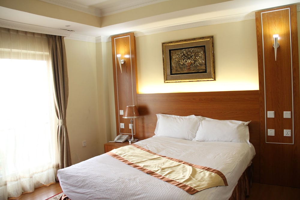 Emmad Furnished Hotel 8/50