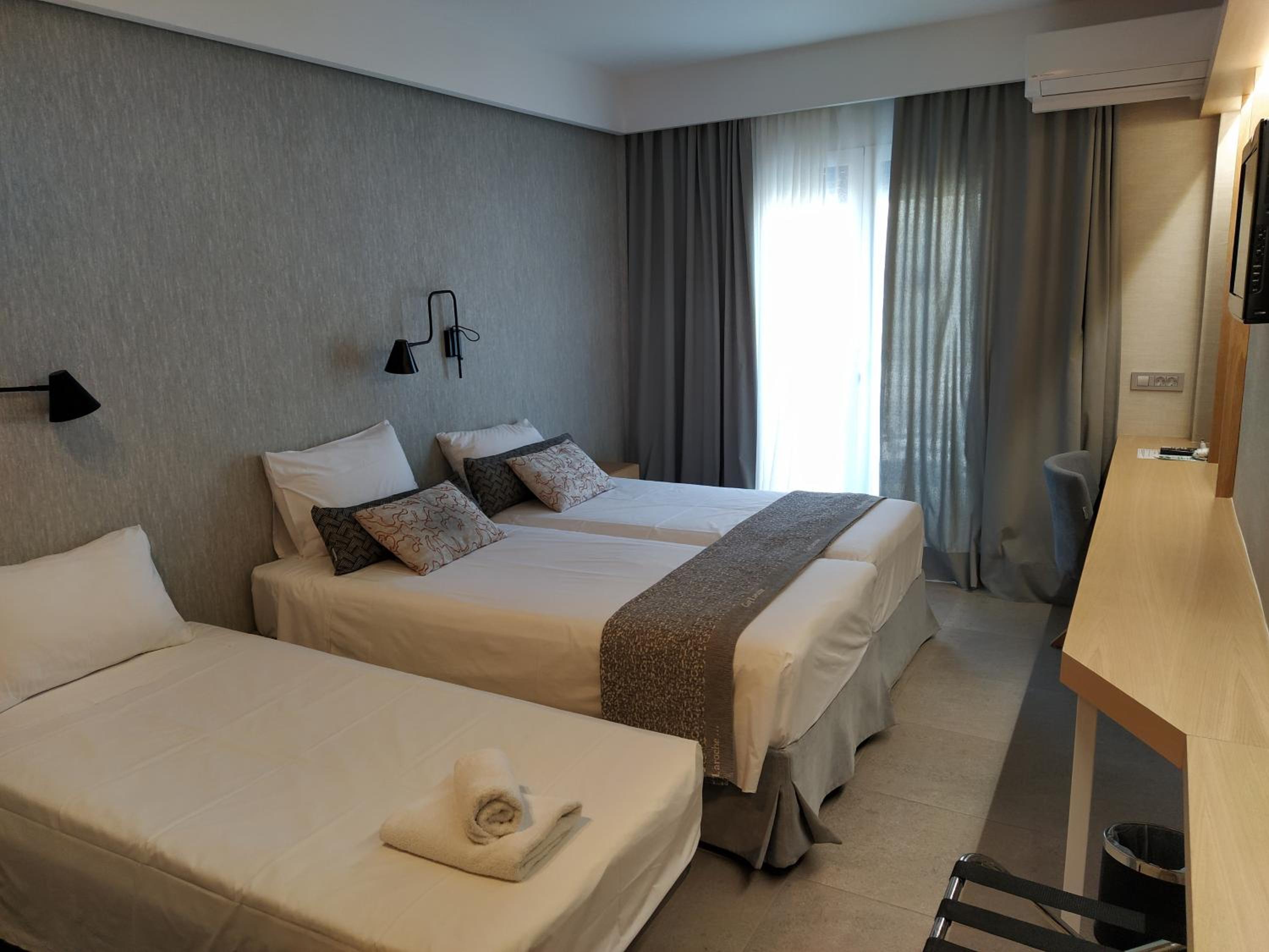 Room at Minoa, NAFPLION