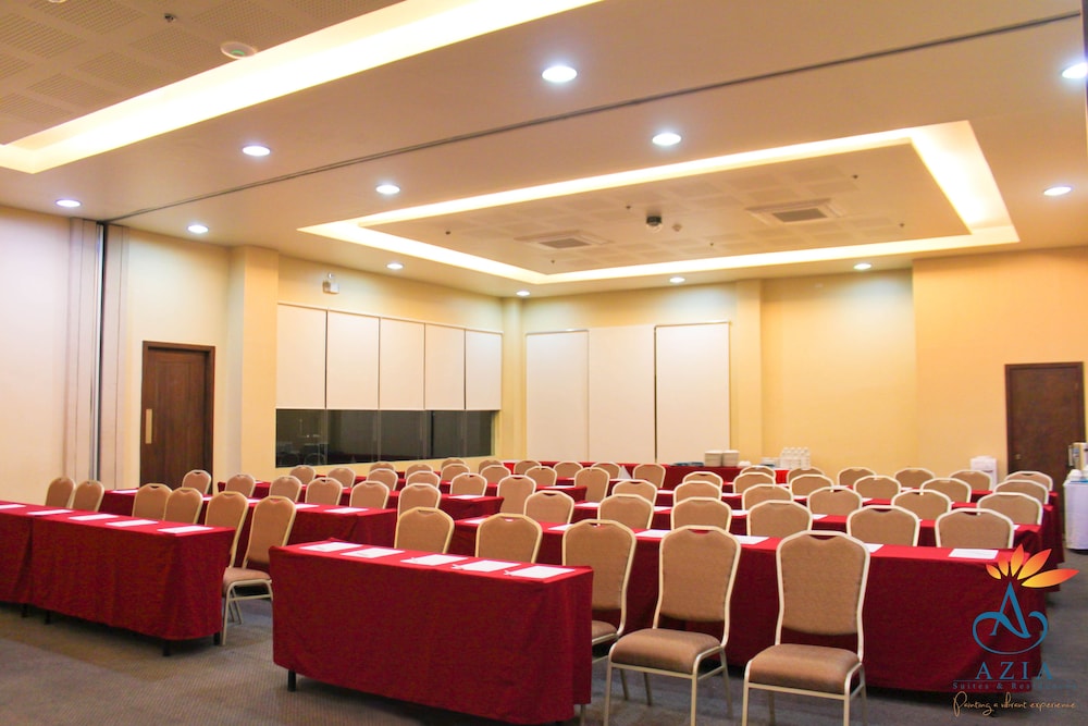 Azia Suites and Residences 38/43