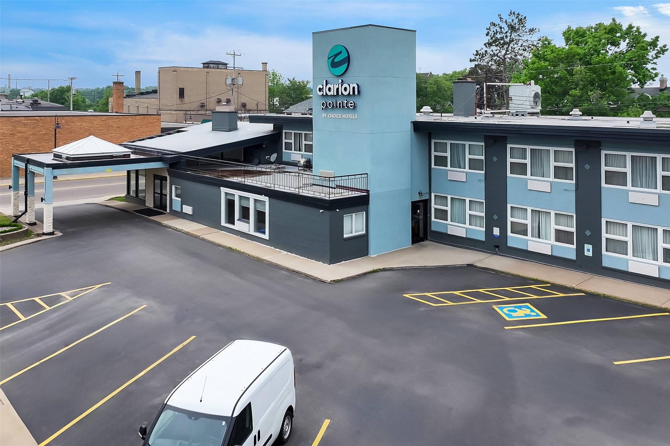 Clarion Pointe Rhinelander Downtown 23/30