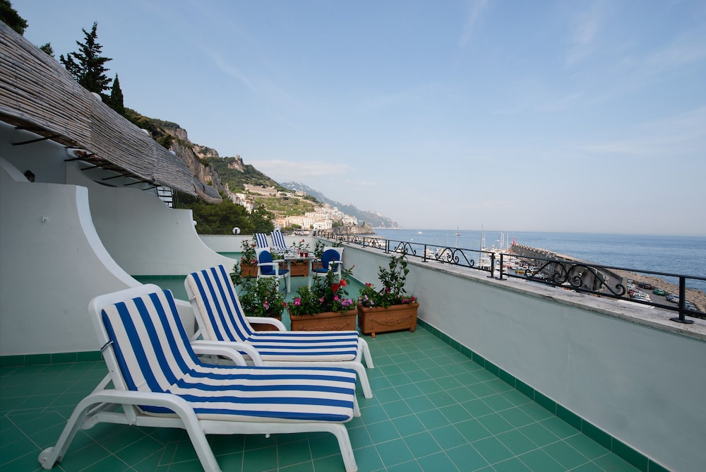 Hotel Aurora Amalfi 44/50