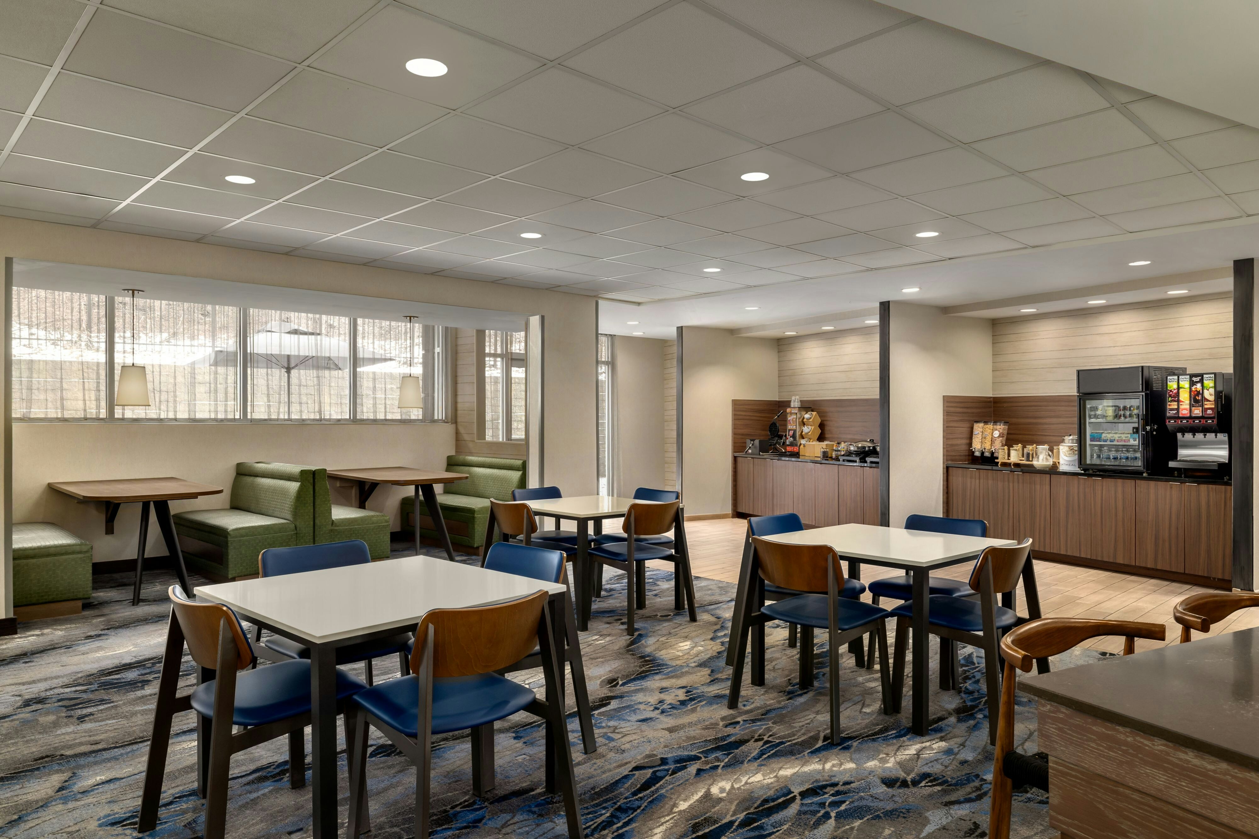 Fairfield Inn & Suites Athens 21/27