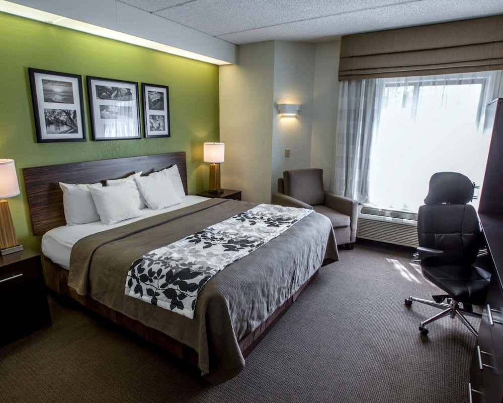 Clarion Pointe Sevierville-Pigeon Forge 15/43