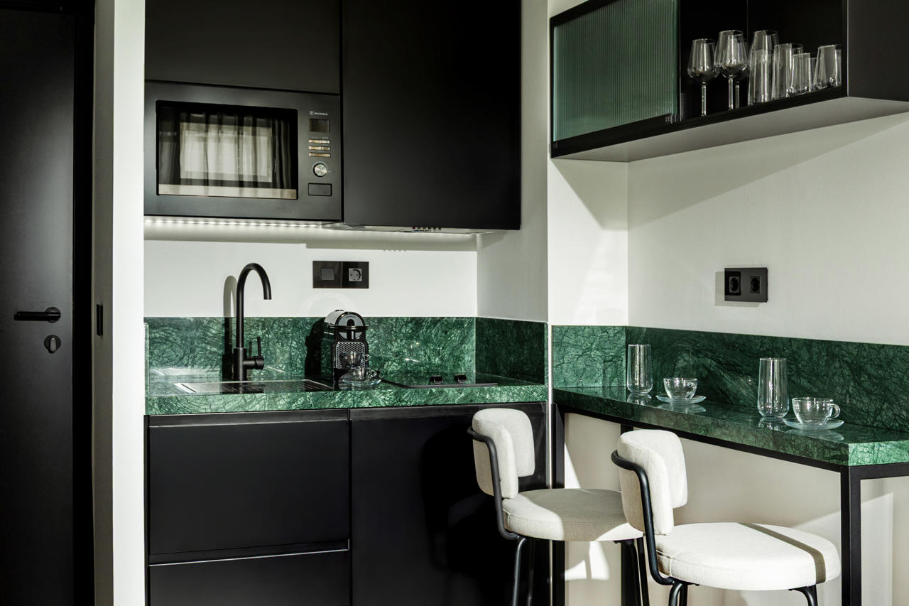 ZEA URBAN LIVING 42/46