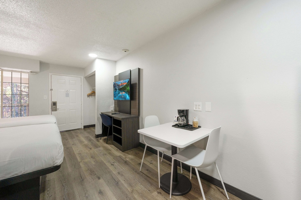 Studio 6 Extended Stay - Tucker, GA - Atlanta Northlake 27/27