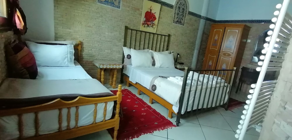 Pasta Plaza Hotel 13/39