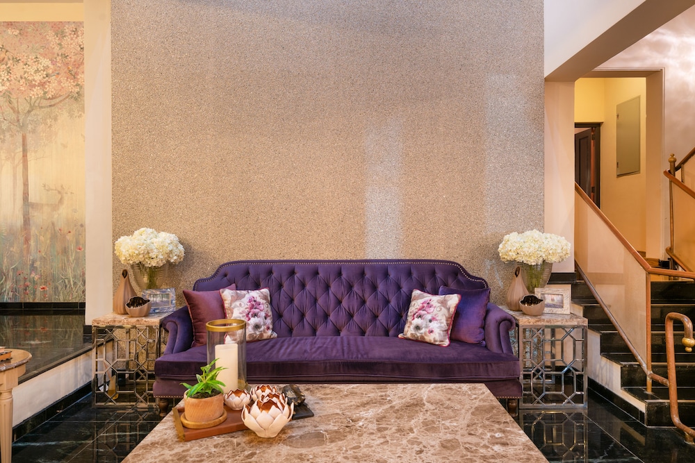 Clove Villa 47/65