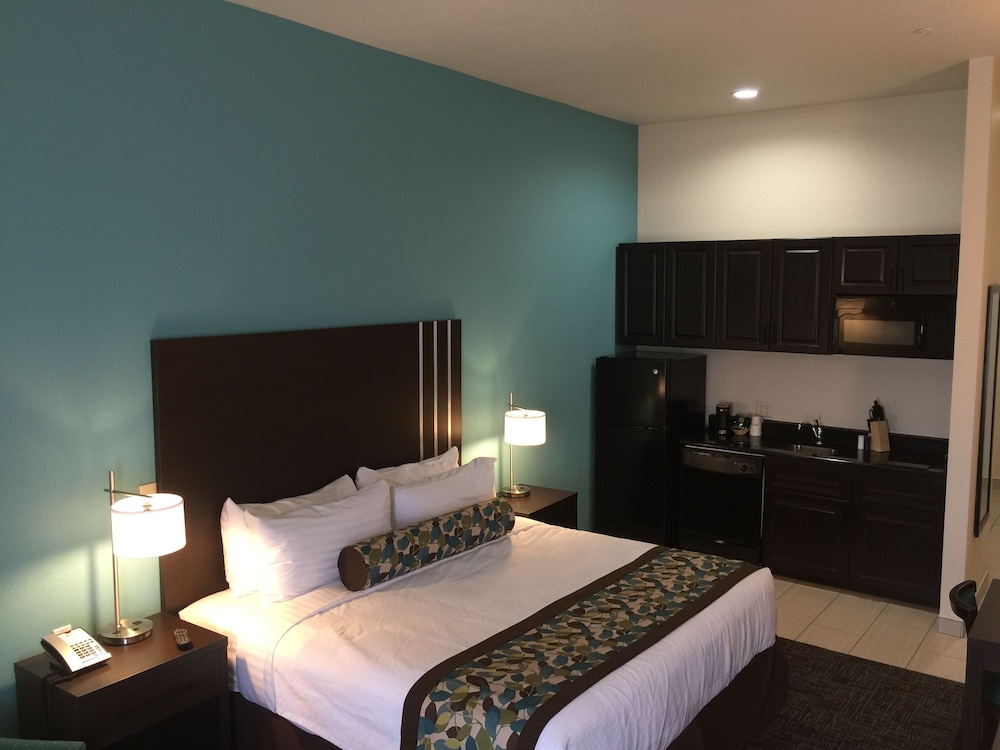 Best Western Plus Executive Residency Elk City 11/34