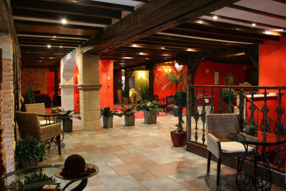 La Casona de Revolgo 36/44