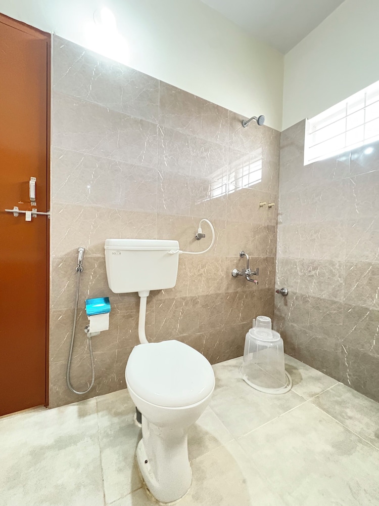 Sai Grand Villas and Hotel 41/50