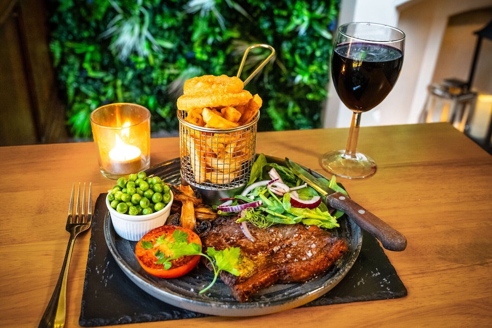 Boars Head Hotel 35/50