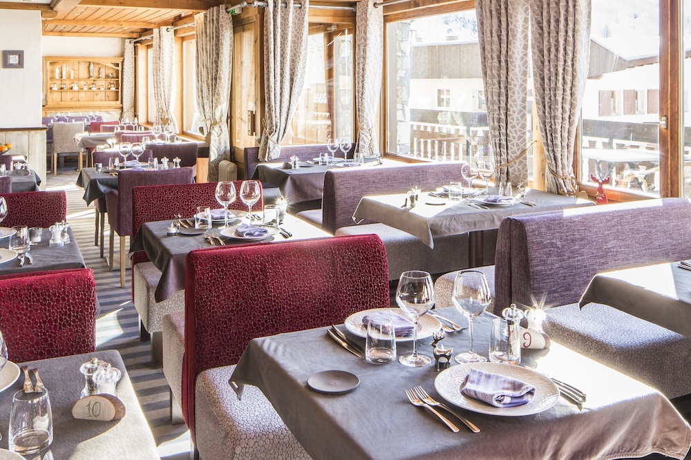 Les Campanules Hotel Restaurant 46/60