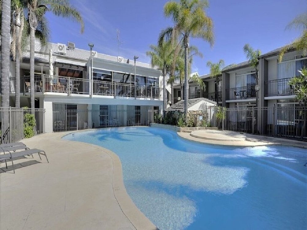 Mandurah Motel and Apartments 36/40
