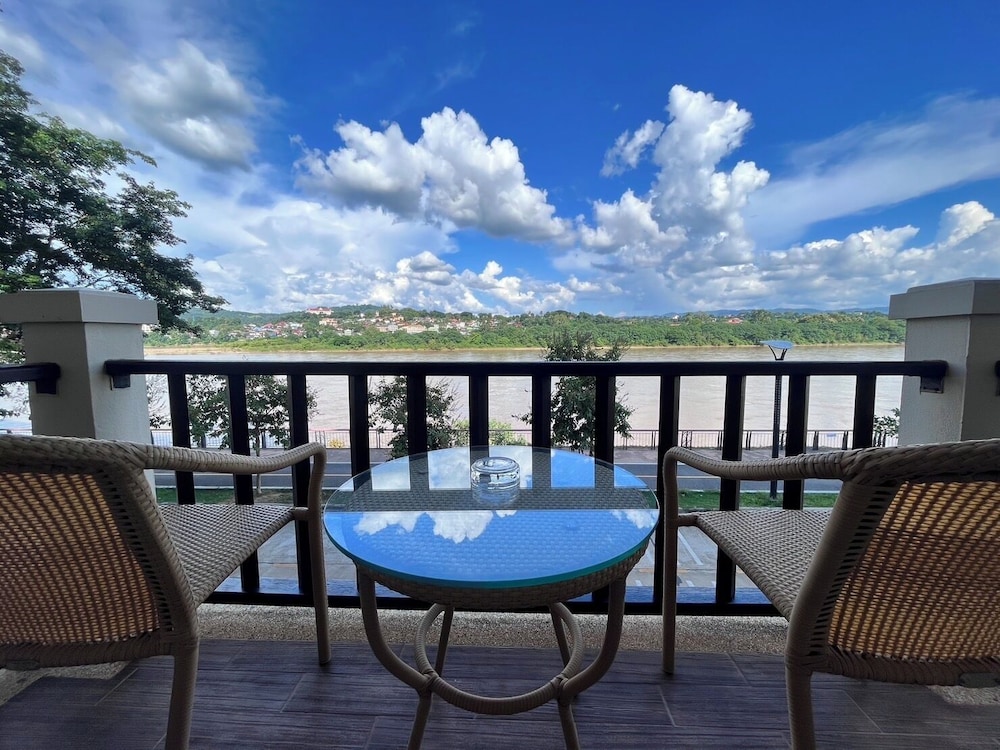 Chiangkhong Teak Garden Riverfront Hotel 60/74