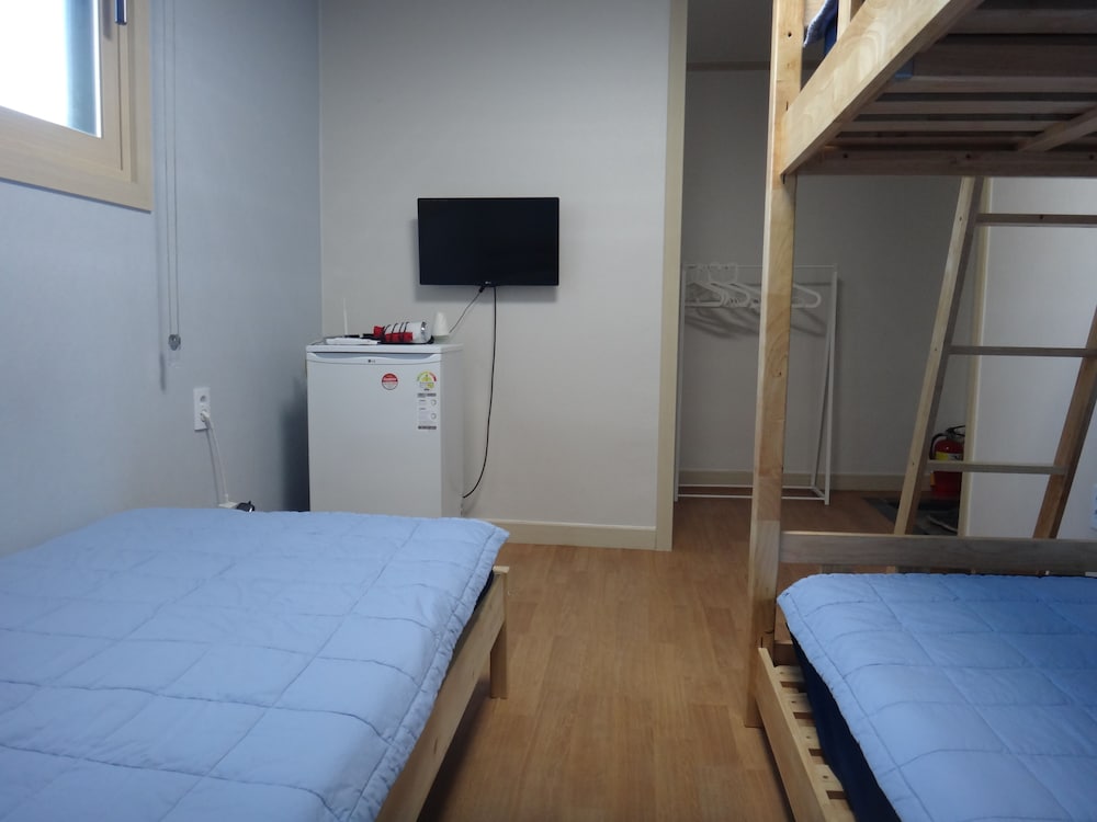 Sunny Hill Hostel Hongdae 12/50