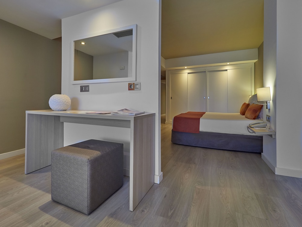 BQ Augusta Hotel 37/55