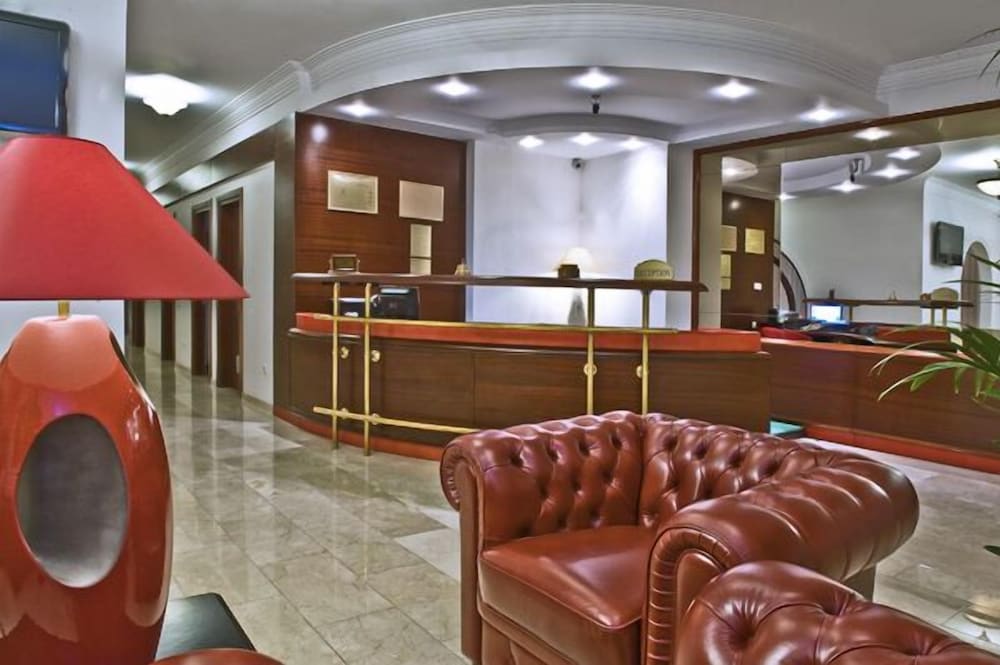Hotel Citrin 6/35