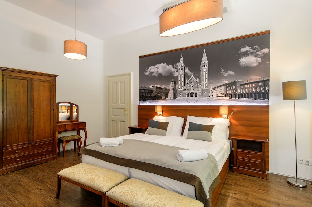 1 BEDROOM, STANDARD, DOUBLE BED