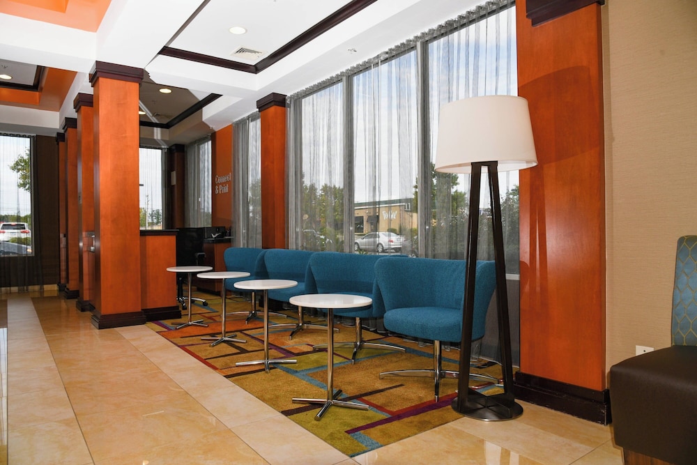 Fairfield Inn & Suites Hartford Airport 25/34