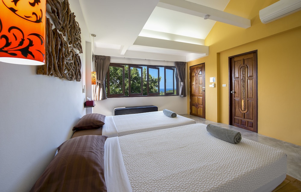 Philip's Villa 11/39