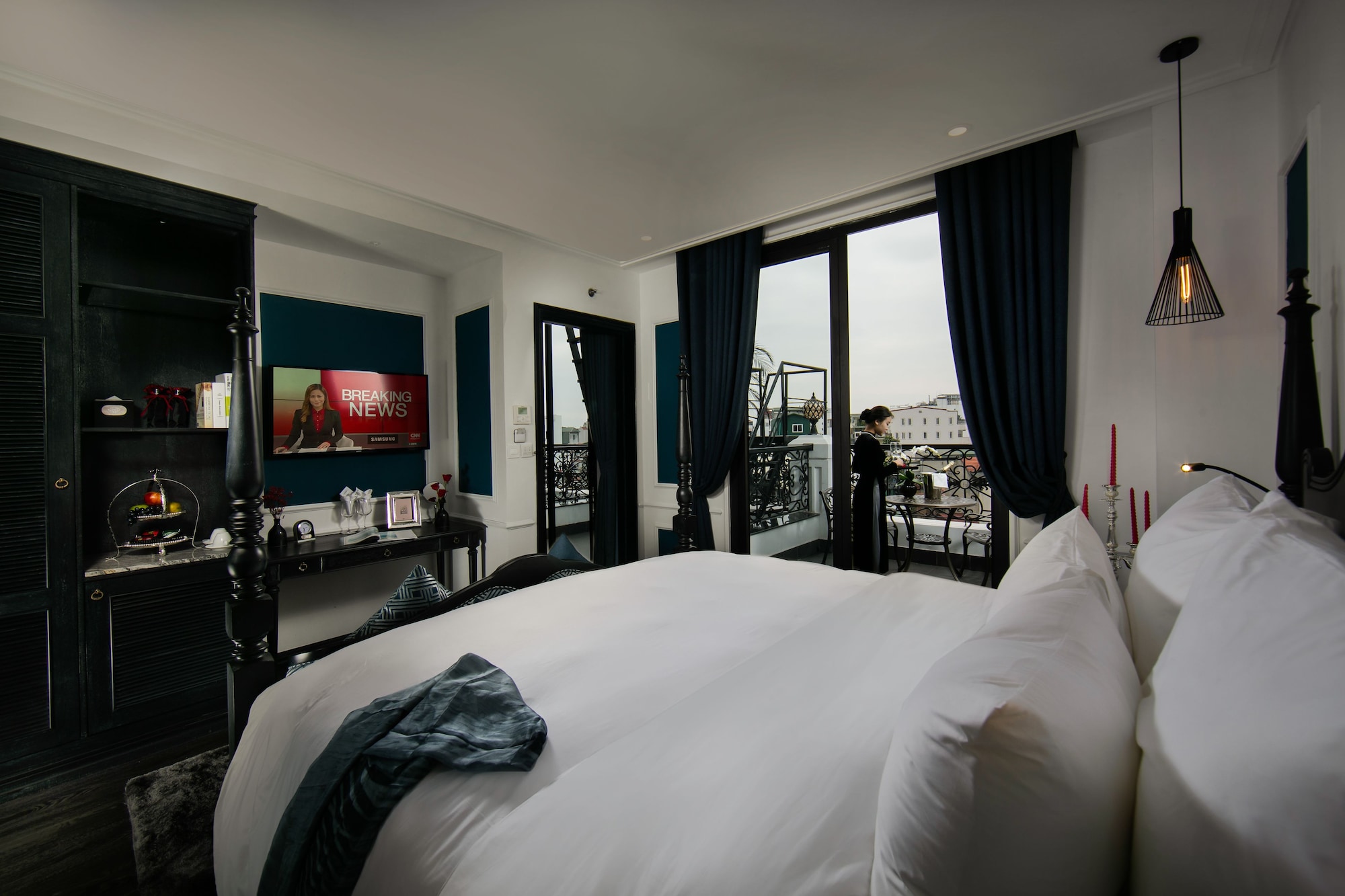 HONEYMOON, MARVEL, BALCONY