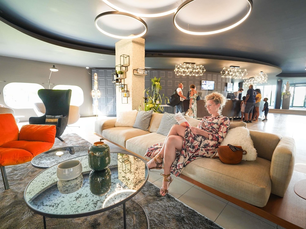 Pullman Bordeaux Lac 45/69
