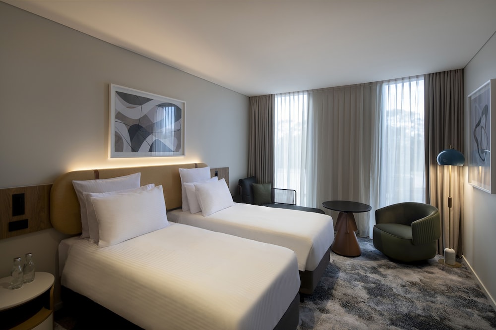 SUPERIOR, TWIN BEDS