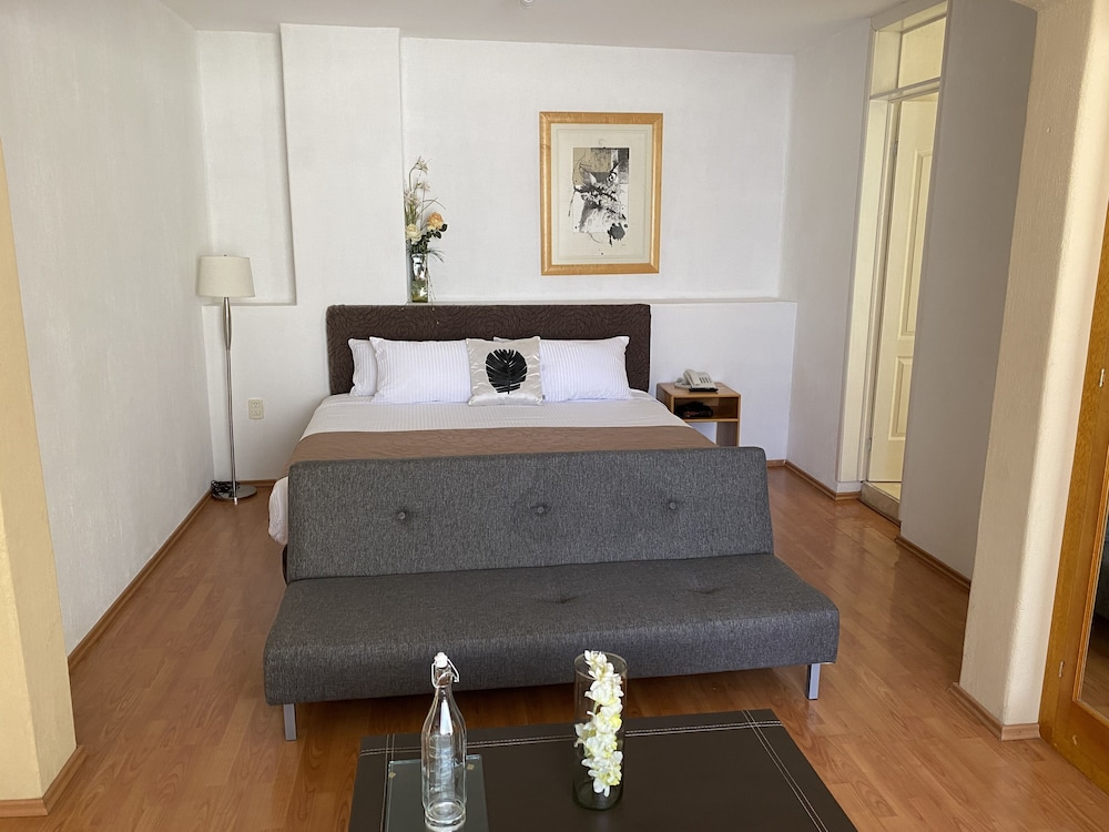 Hotel Casona de los Vitrales 22/50
