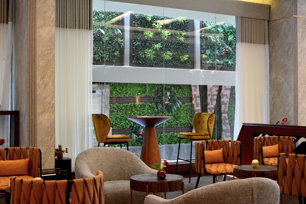 فندق ريدويفز(Redwaves Hotel) 37/47