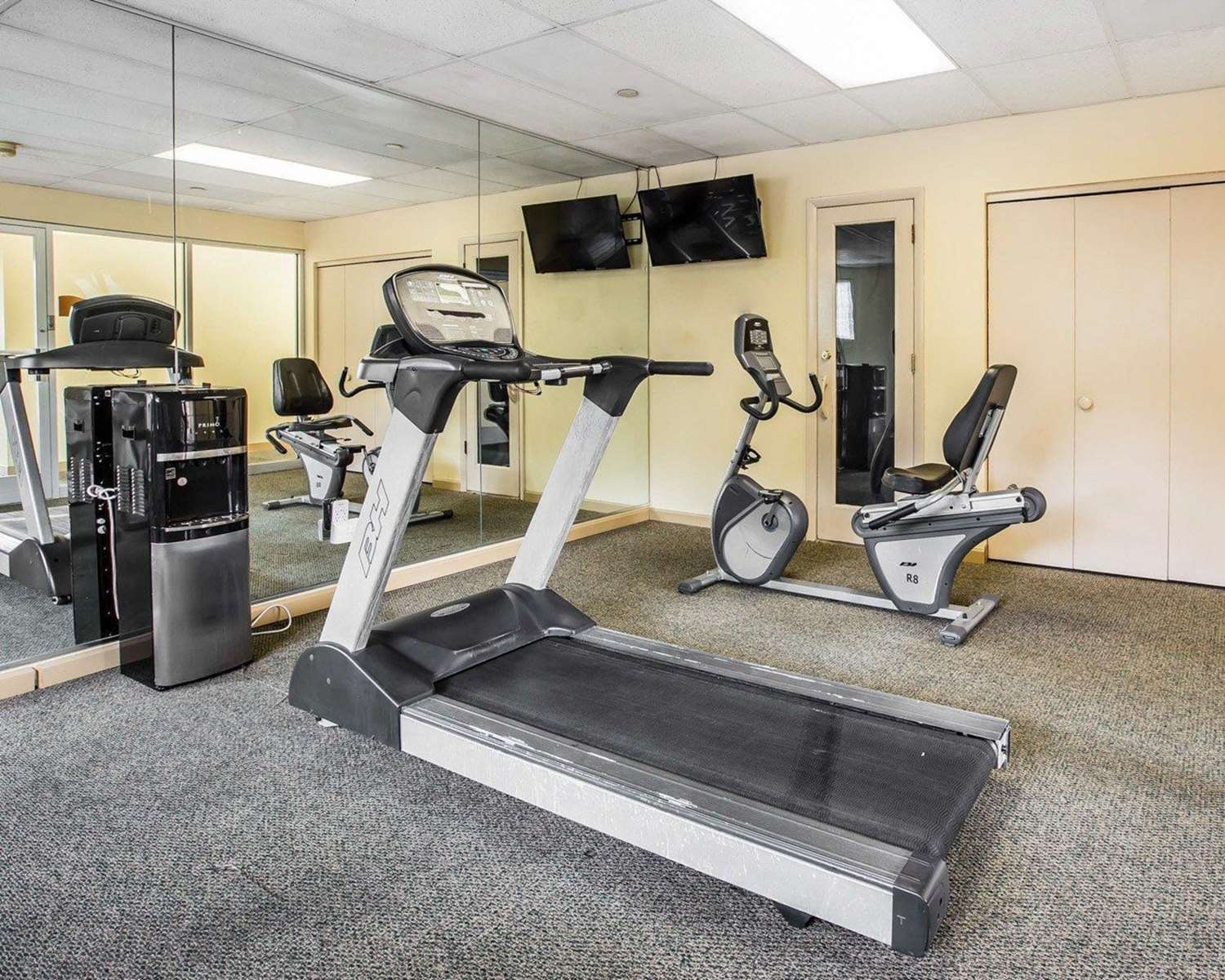 Quality Inn and Suites Greensboro High Point 21/44