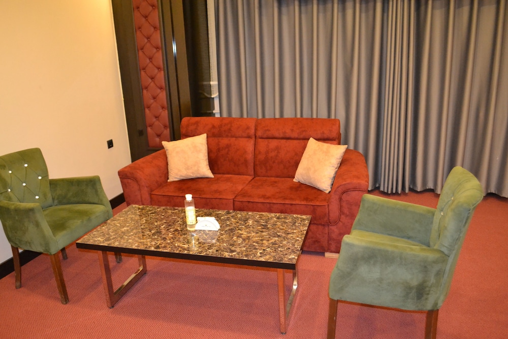 Sapran Deluxe Hotel 39/50