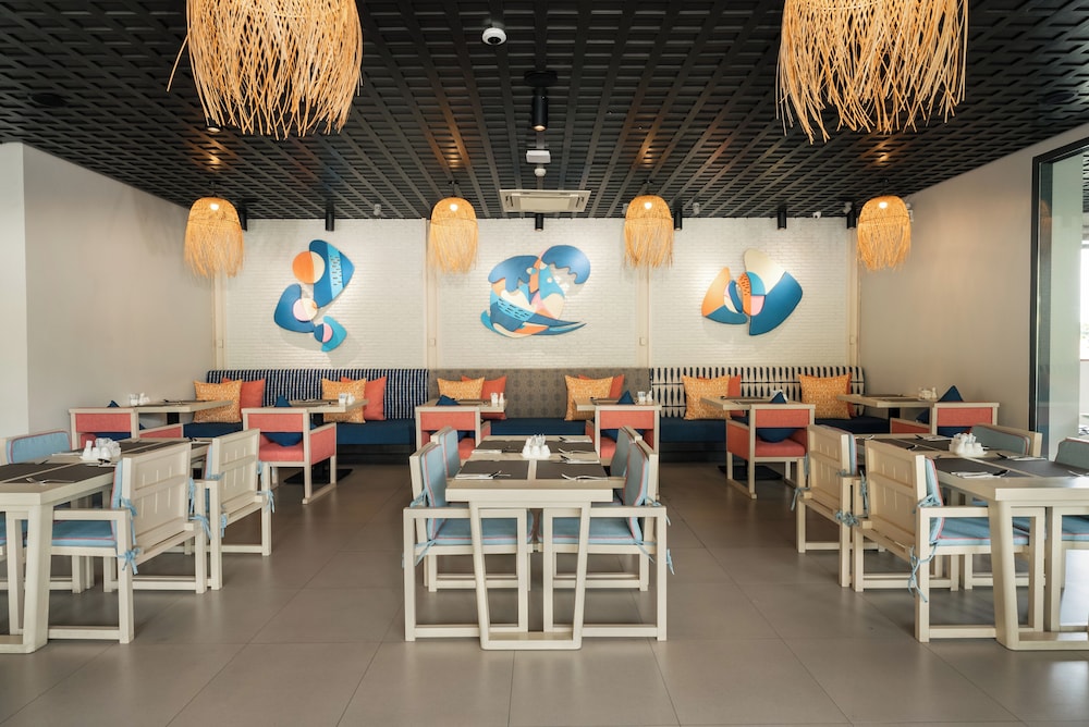 HOTEL IKON PHUKET 67/76