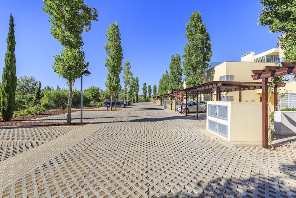 Laguna Vilamoura 68/77