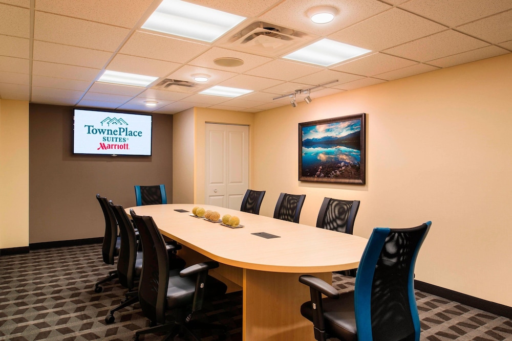 Towneplace Suites Red Deer 32/37